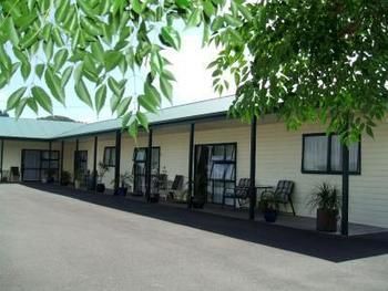 Coromandel Court Motel Exterior photo